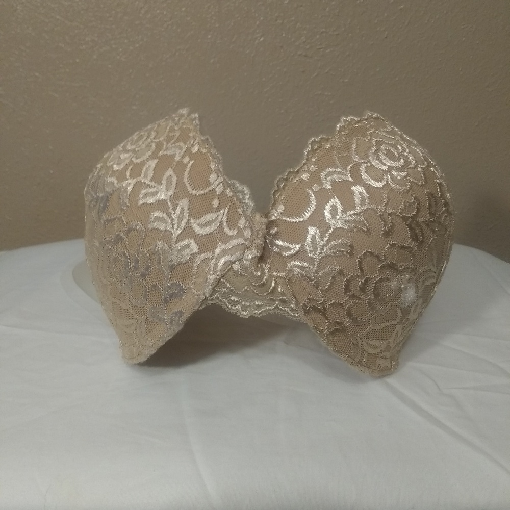 Women's lace backless strapless bra